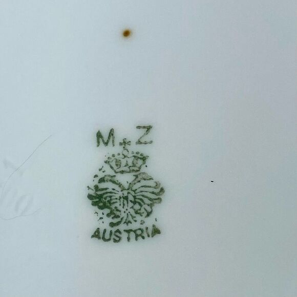 Moritz Zdekauer's Vintage Bread Plate 8 inch Stamped MZ Austria Floral Pattern - Picture 4 of 4